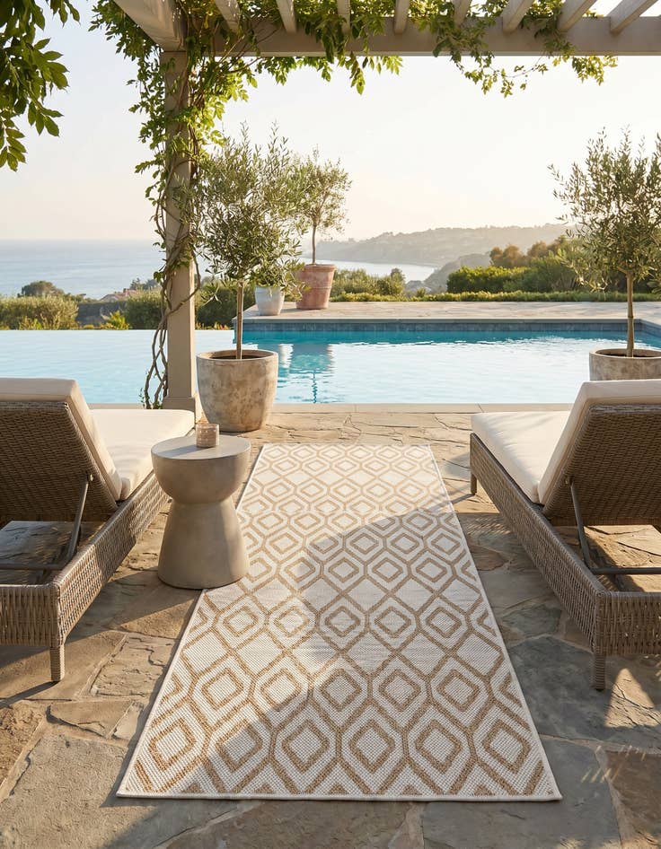 Detail image of 2' x 6' Easy-Clean Jill Zarin Turks and Caicos Indoor / Outdoor Runner Rug