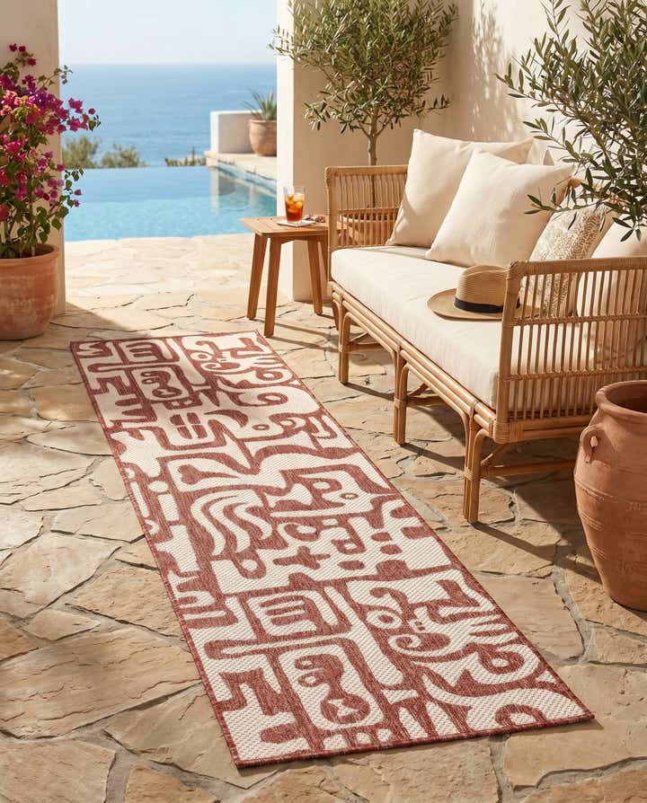 2' x 8' Easy-Clean Modern Indoor / Outdoor Runner Rug