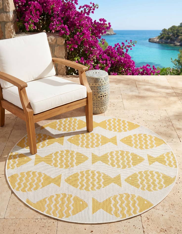 Detail image of 4' 1 x 4' 1 Easy-Clean Coastal Indoor / Outdoor Round Rug