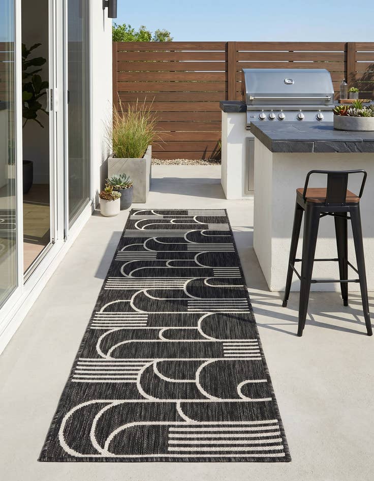 Detail image of 2' x 6' Easy-Clean Modern Indoor / Outdoor Runner Rug