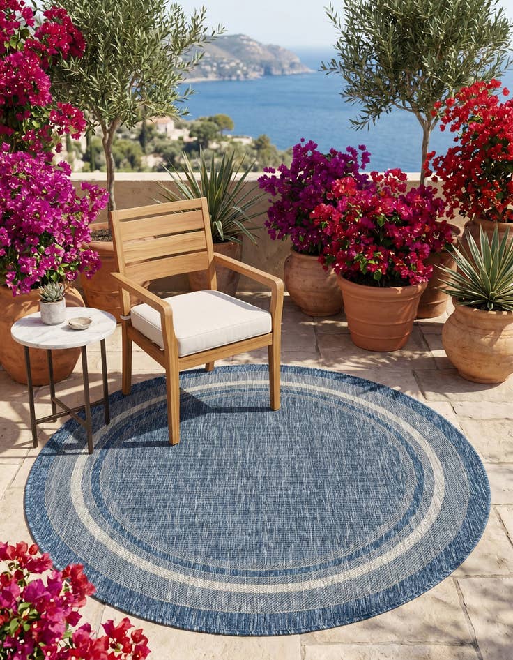 Detail image of 5' 3 x 5' 3 Easy-Clean Border Indoor / Outdoor Round Rug