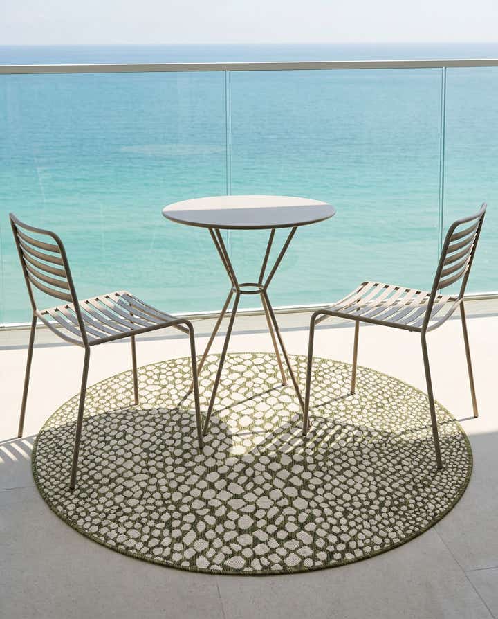 4' x 4' Easy-Clean Jill Zarin Cape Town Indoor / Outdoor Round Rug