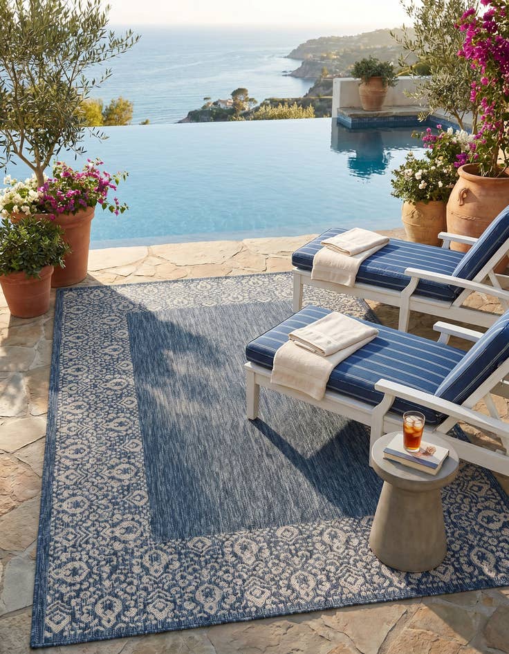 Detail image of 5' 3 x 8' Easy-Clean Border Indoor / Outdoor Rug