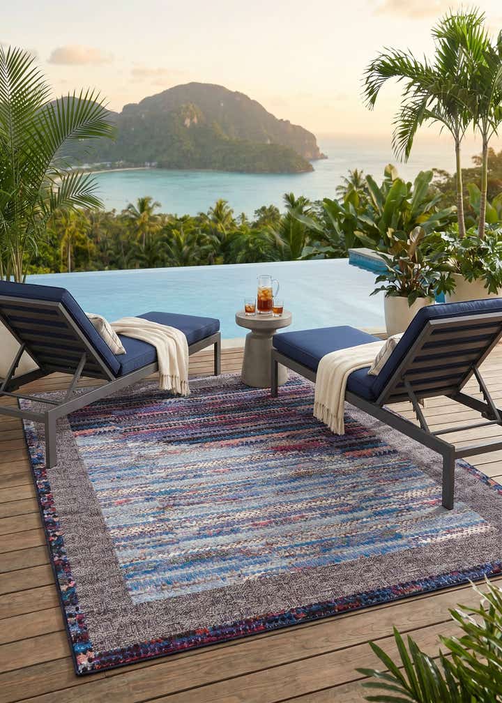 7' 10 x 10' Easy-Clean Modern Indoor / Outdoor Rug