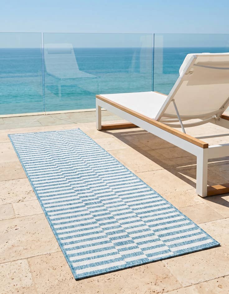 Detail image of 2' x 6' Easy-Clean Striped Indoor / Outdoor Runner Rug