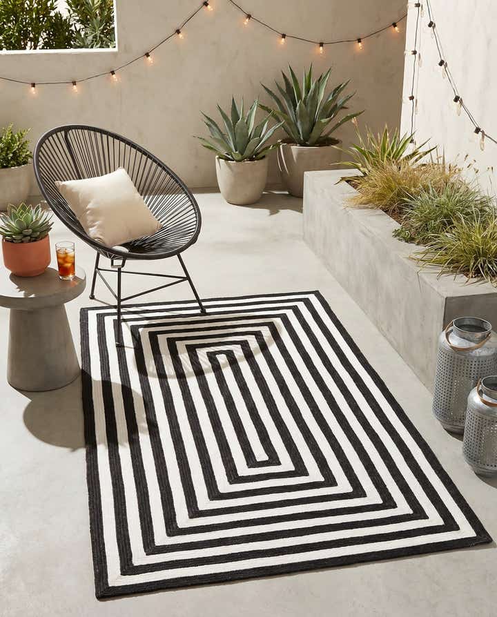 4' 1 x 6' 1 Easy-Clean Eco Verse Washable Indoor / Outdoor Rug