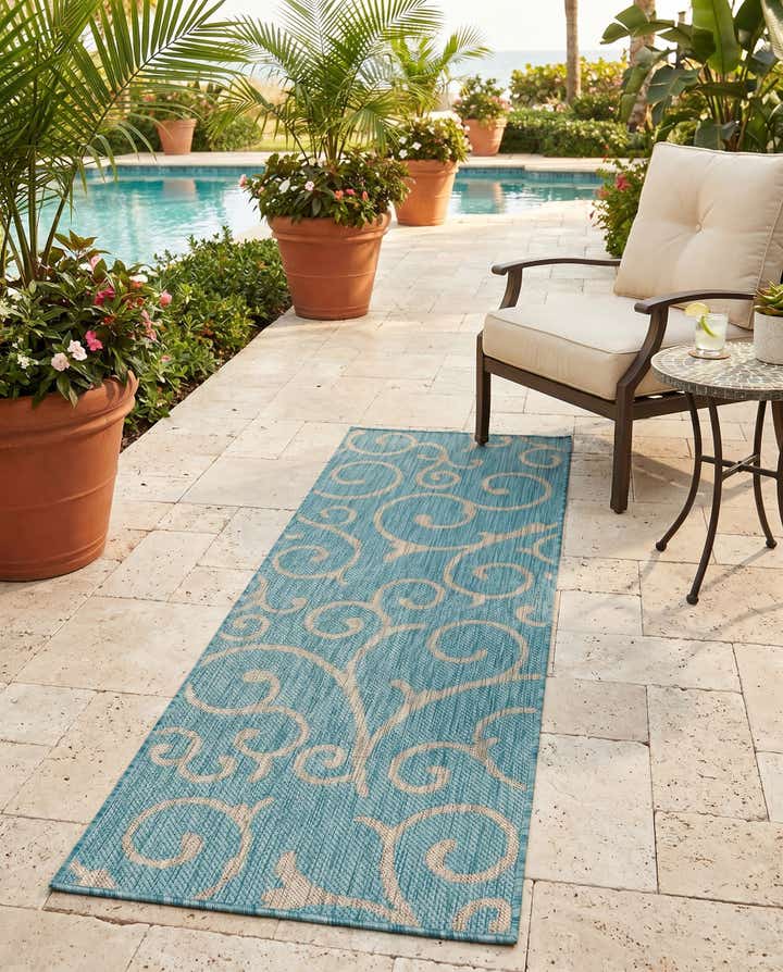 2' x 6' Easy-Clean Botanical Indoor / Outdoor Runner Rug