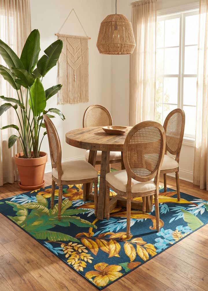 6' x 6' Easy-Clean Botanical Indoor / Outdoor Square Rug