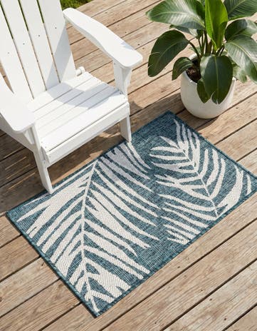 2' x 3' Easy-Clean Botanical Indoor / Outdoor Rug