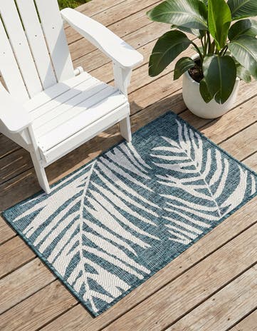 2' x 3' Easy-Clean Botanical Indoor / Outdoor Rug