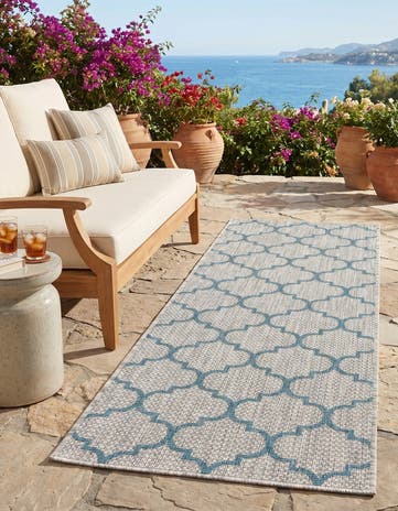 Gray Easy-Clean Lattice Indoor / Outdoor Runner Rug
