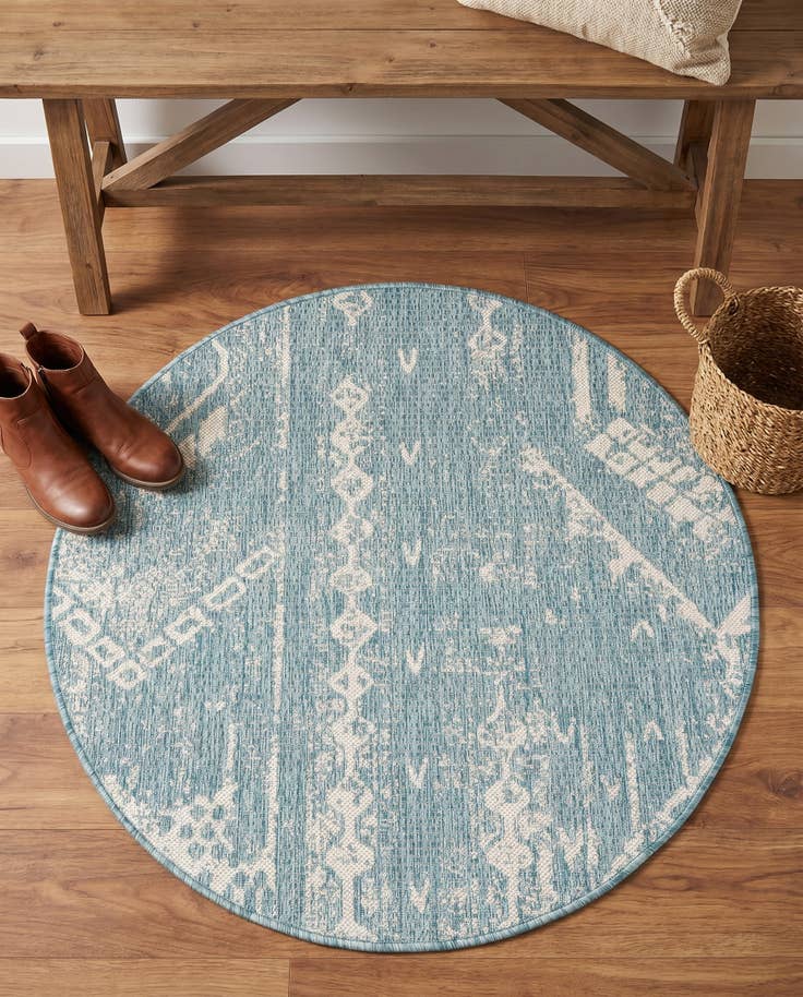 Detail image of 3' x 3' Easy-Clean Bohemian Indoor / Outdoor Round Rug