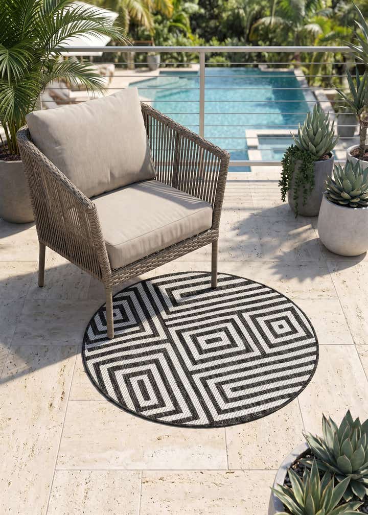 3' x 3' Easy-Clean Modern Indoor / Outdoor Round Rug