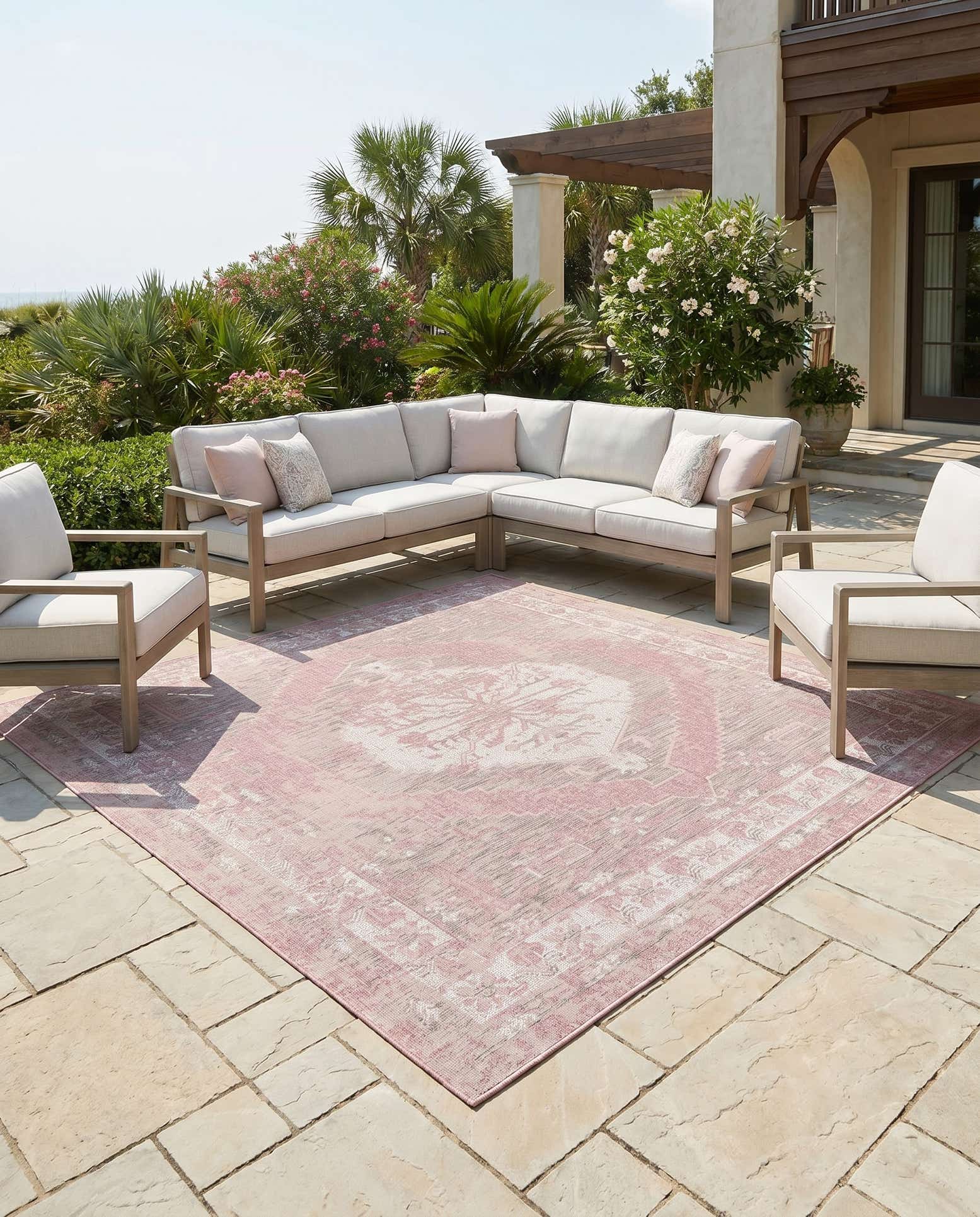 10' x 10' Easy-Clean Traditional Indoor / Outdoor Square Rug