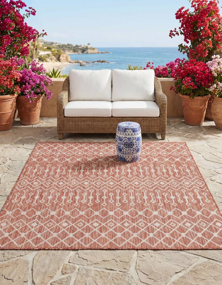 Detail image of 5' 3 x 5' 3 Easy-Clean Lattice Indoor / Outdoor Square Rug