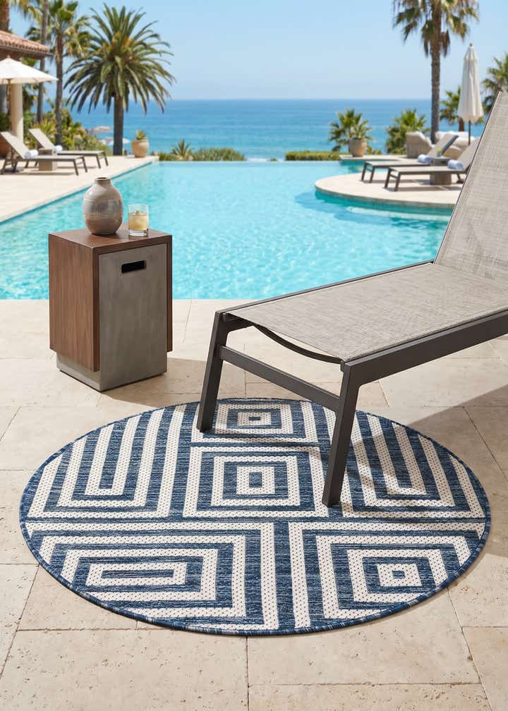 3' x 3' Easy-Clean Modern Indoor / Outdoor Round Rug