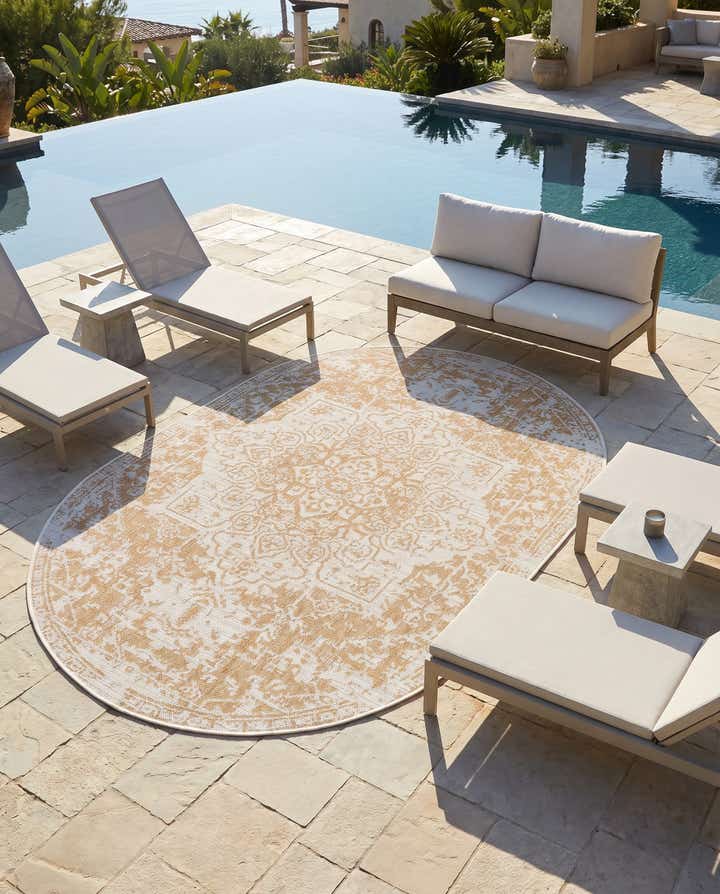 5' 3 x 8' Easy-Clean Jill Zarin Dubai Indoor / Outdoor Oval Rug