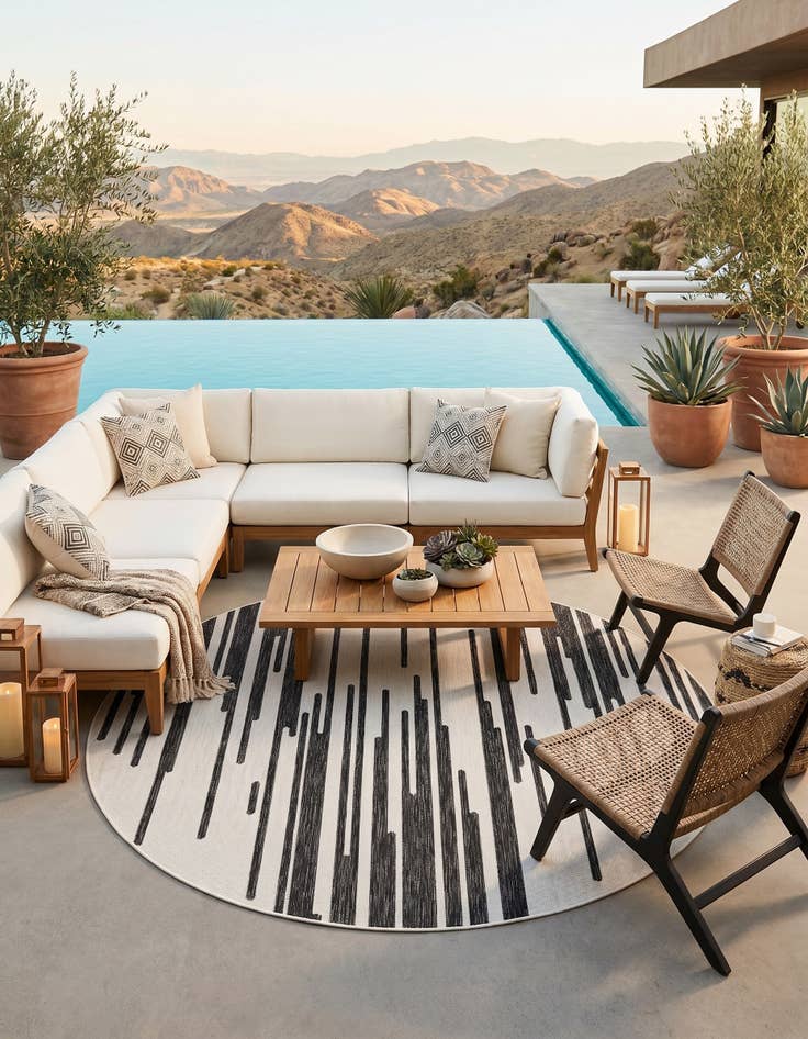 Detail image of 6' x 6' Easy-Clean Modern Indoor / Outdoor Round Rug