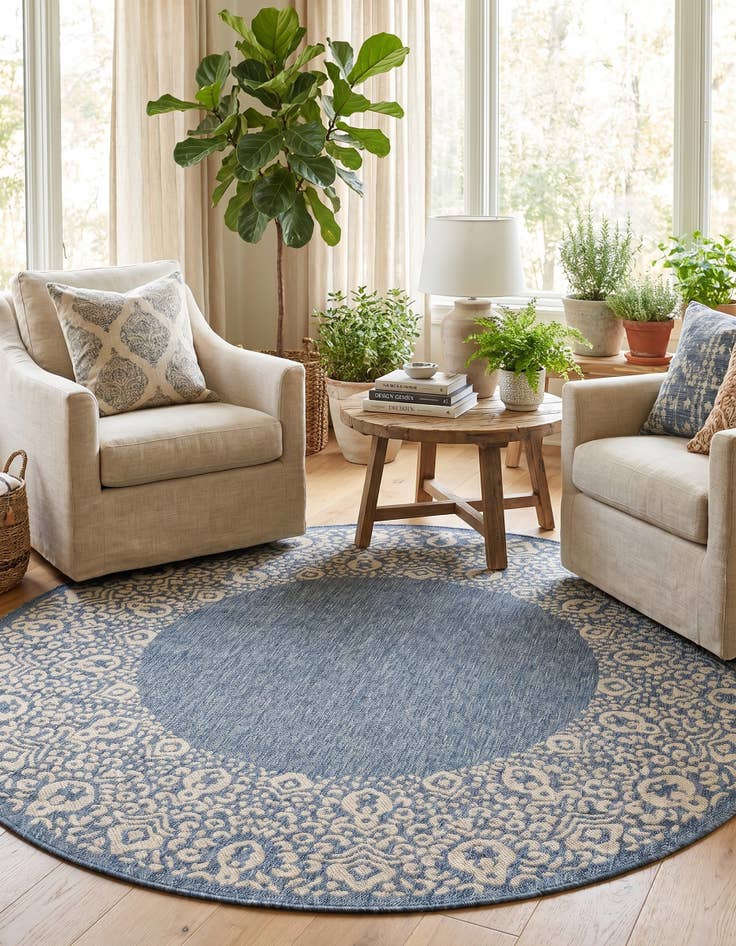 Detail image of 6' x 6' Easy-Clean Border Indoor / Outdoor Round Rug