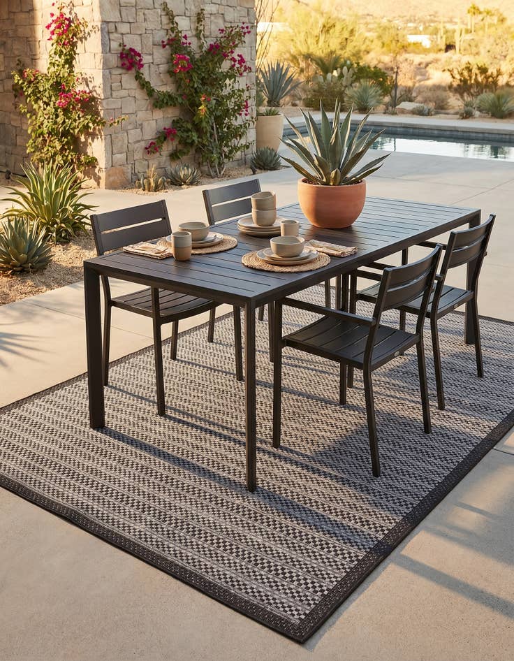 Detail image of 5' 3 x 8' Easy-Clean Border Indoor / Outdoor Rug