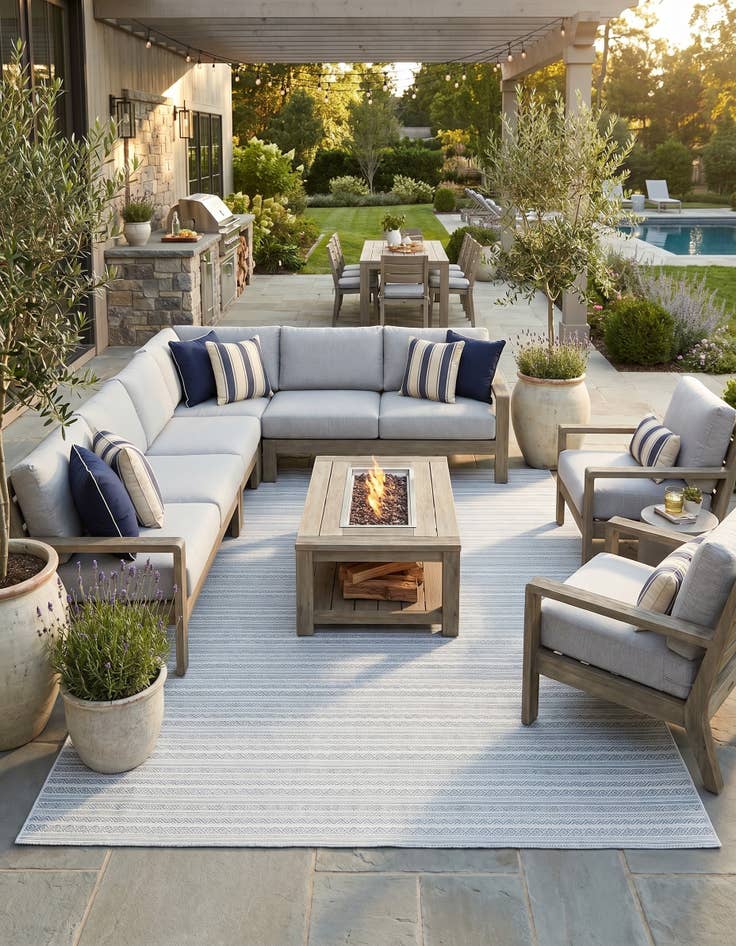 Detail image of 10' x 14' Easy-Clean Striped Indoor / Outdoor Rug