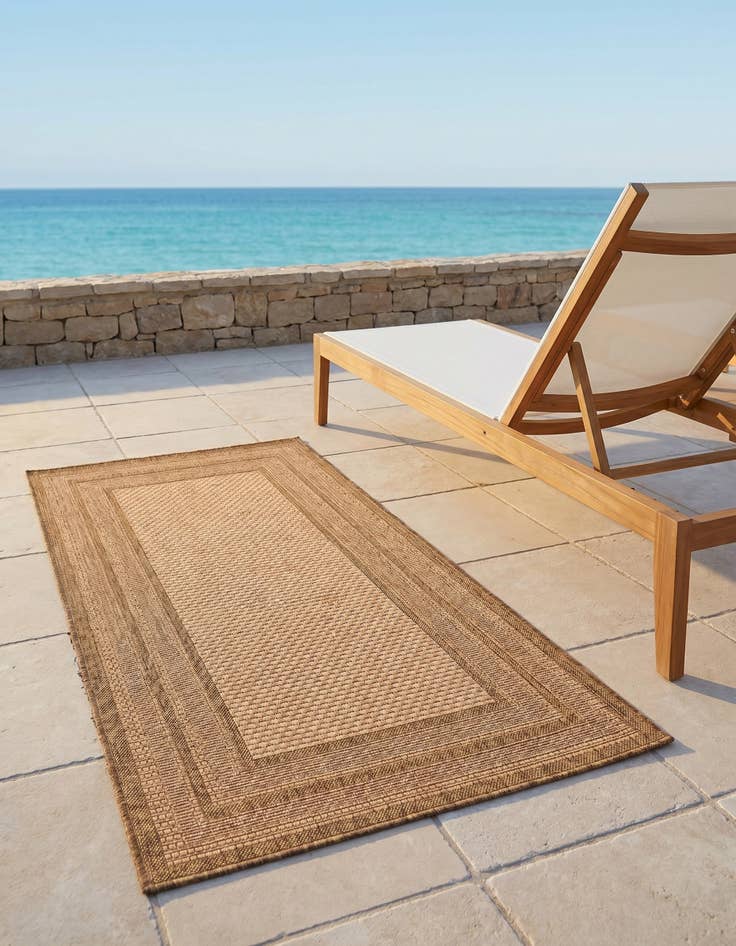 Detail image of 3' 3 x 5' Easy-Clean Border Indoor / Outdoor Rug