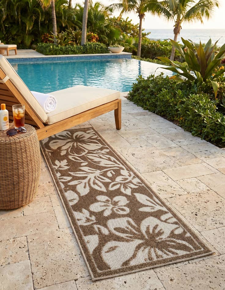 Detail image of 2' x 6' Easy-Clean Botanical Indoor / Outdoor Runner Rug