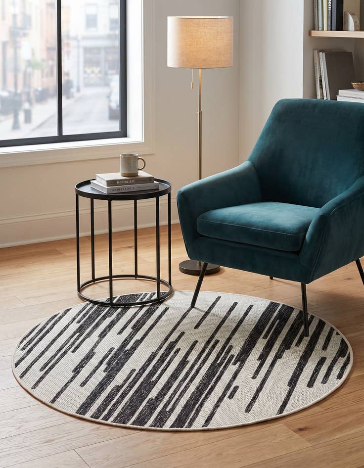 Detail image of 3' x 3' Easy-Clean Modern Indoor / Outdoor Round Rug