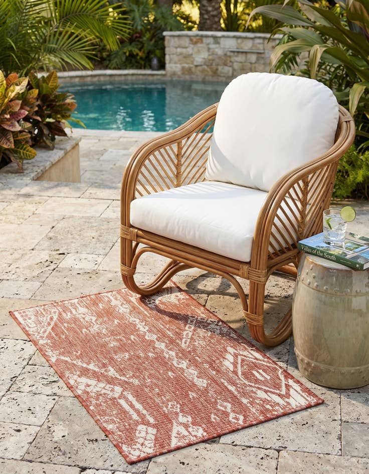 Detail image of 2' x 3' Easy-Clean Bohemian Indoor / Outdoor Rug