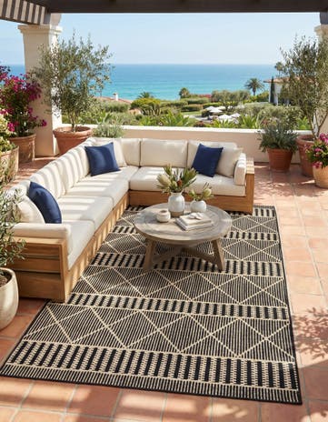 Black Easy-Clean Lattice Indoor / Outdoor Rug