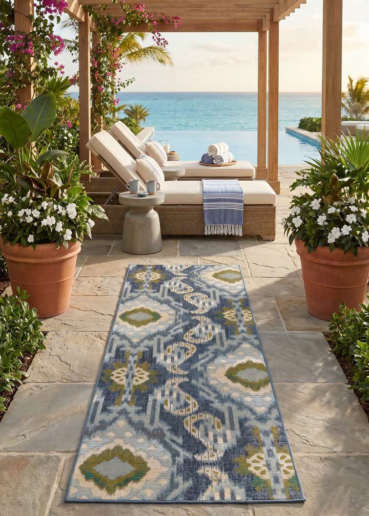 2' 7 x 7' Easy-Clean Modern Indoor / Outdoor Runner Rug
