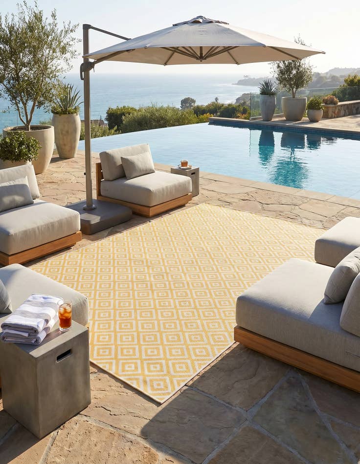 Detail image of 6' x 9' Easy-Clean Jill Zarin Costa Rica Indoor / Outdoor Rug