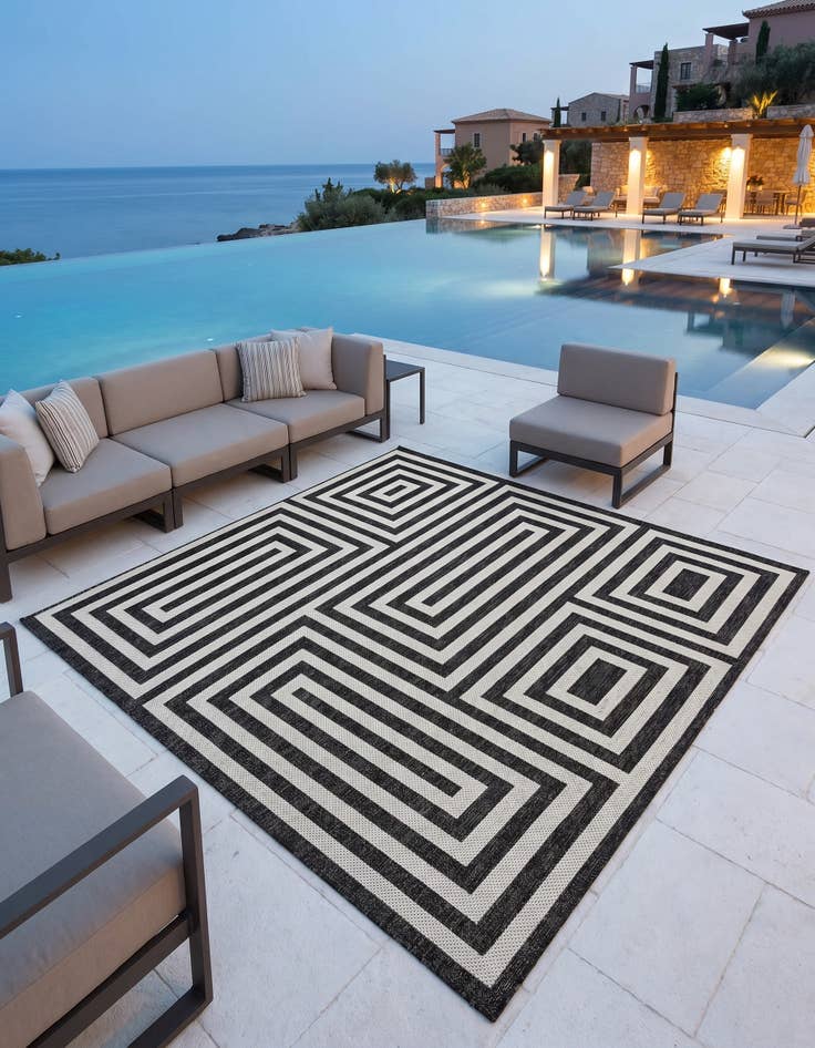 Detail image of 7' 10 x 7' 10 Easy-Clean Modern Indoor / Outdoor Square Rug