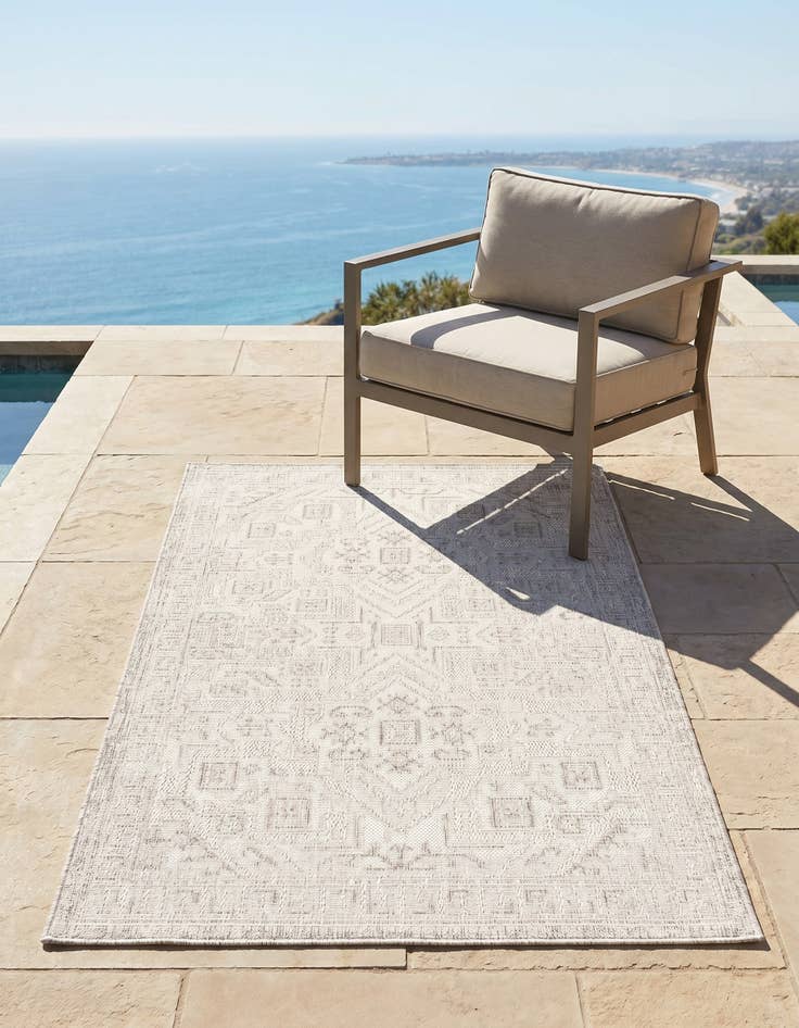 Detail image of 3' x 5' 3 Easy-Clean Aztec Indoor / Outdoor Rug
