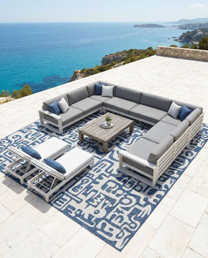 13' x 13' Easy-Clean Modern Indoor / Outdoor Square Rug