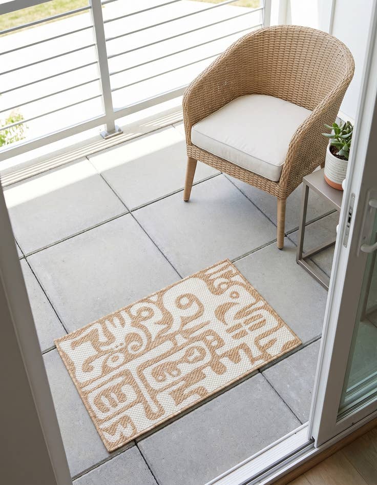 Detail image of 2' x 3' Easy-Clean Modern Indoor / Outdoor Rug