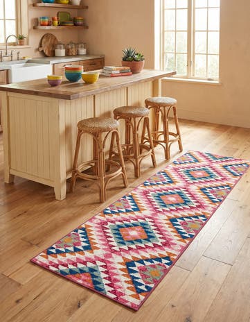Easy-Clean Southwestern Indoor / Outdoor Runner Rug