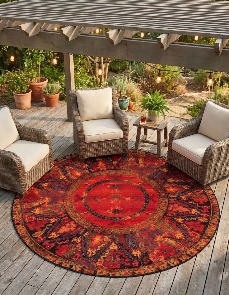 Detail image of 6' x 6' Easy-Clean Tribal Indoor / Outdoor Round Rug