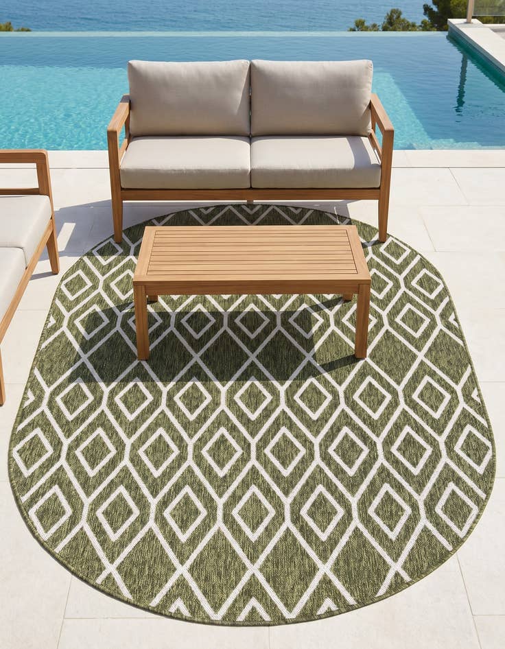 Detail image of 5' 3 x 8' Easy-Clean Jill Zarin Turks and Caicos Indoor / Outdoor Oval Rug