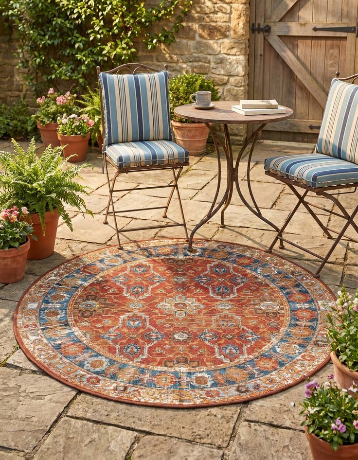 Detail image of 3' x 3' Easy-Clean Traditional Indoor / Outdoor Round Rug