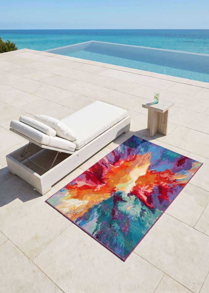 3' 3 x 5' 3 Easy-Clean Modern Indoor / Outdoor Rug
