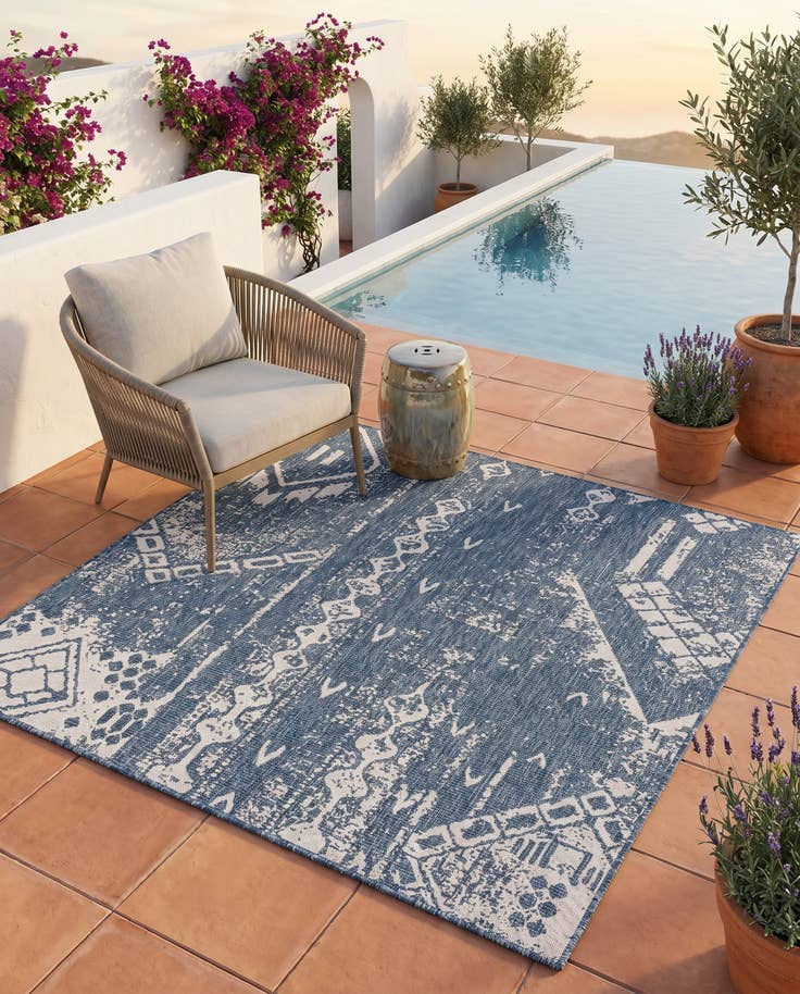 Detail image of 5' 3 x 5' 3 Easy-Clean Bohemian Indoor / Outdoor Square Rug