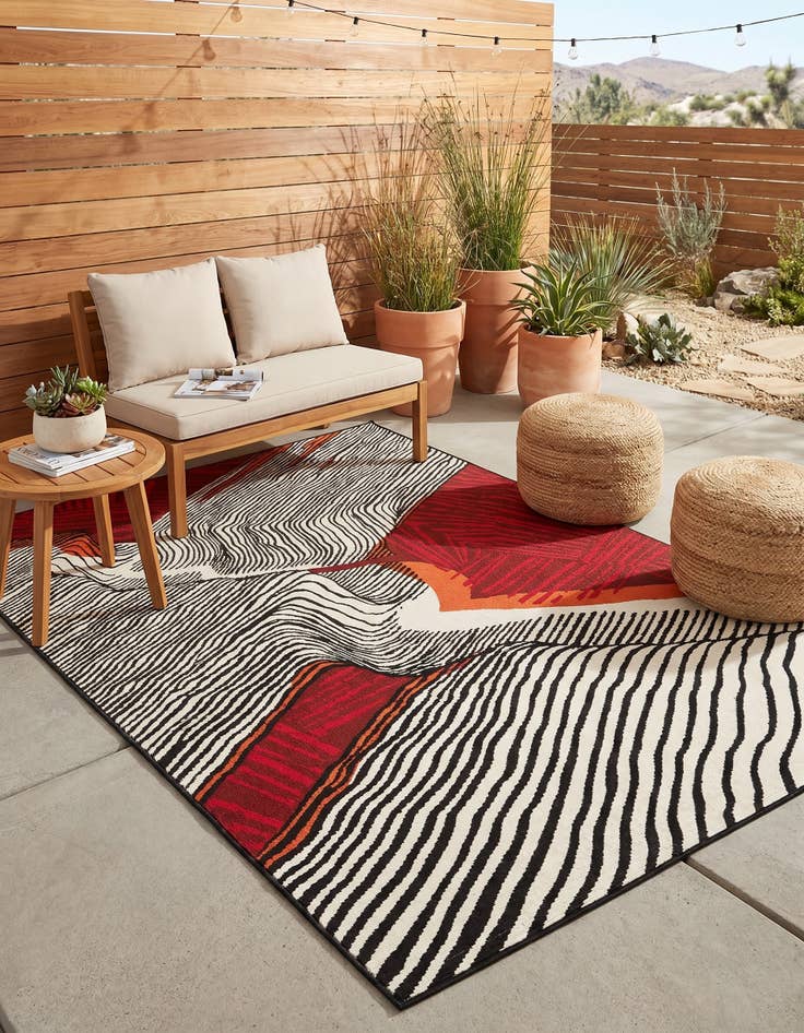 Detail image of 5' x 7' Easy-Clean Modern Indoor / Outdoor Rug