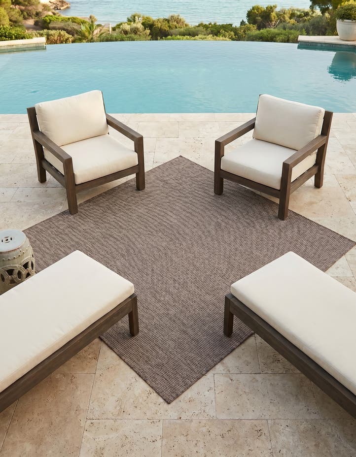 6' x 6' Easy-Clean Solid Indoor / Outdoor ...