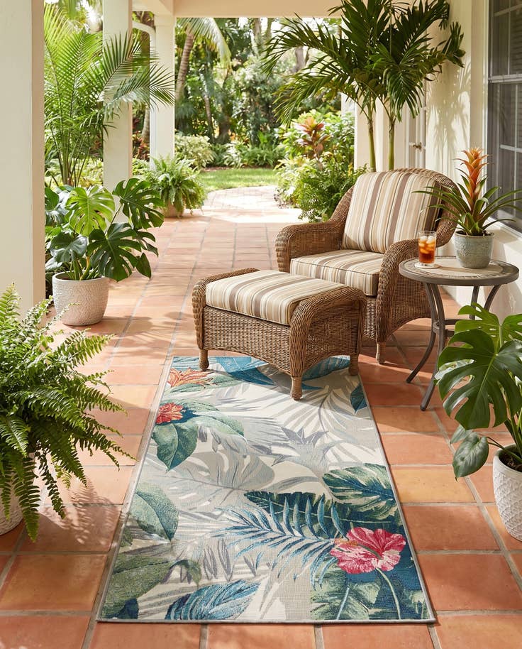 Detail image of 2' 7 x 5' 3 Easy-Clean Botanical Indoor / Outdoor Runner Rug