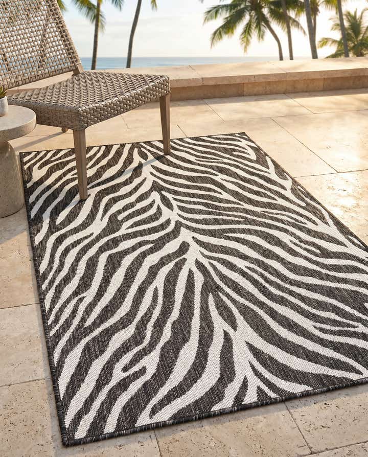 3' x 5' 3 Easy-Clean Safari Indoor / Outdoor Rug