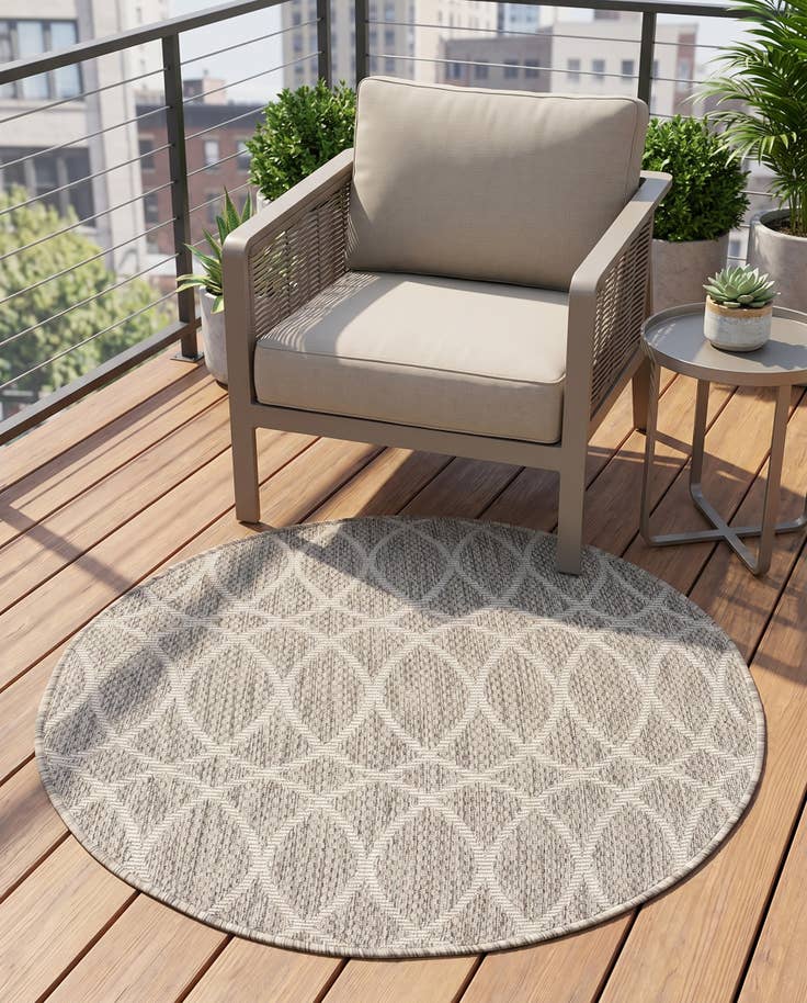 Detail image of 3' x 3' Easy-Clean Lattice Indoor / Outdoor Round Rug