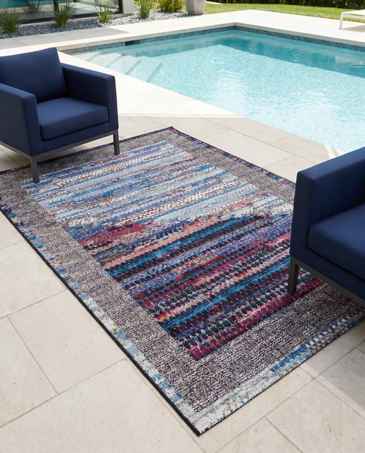 Detail image of 5' x 7' Easy-Clean Modern Indoor / Outdoor Rug