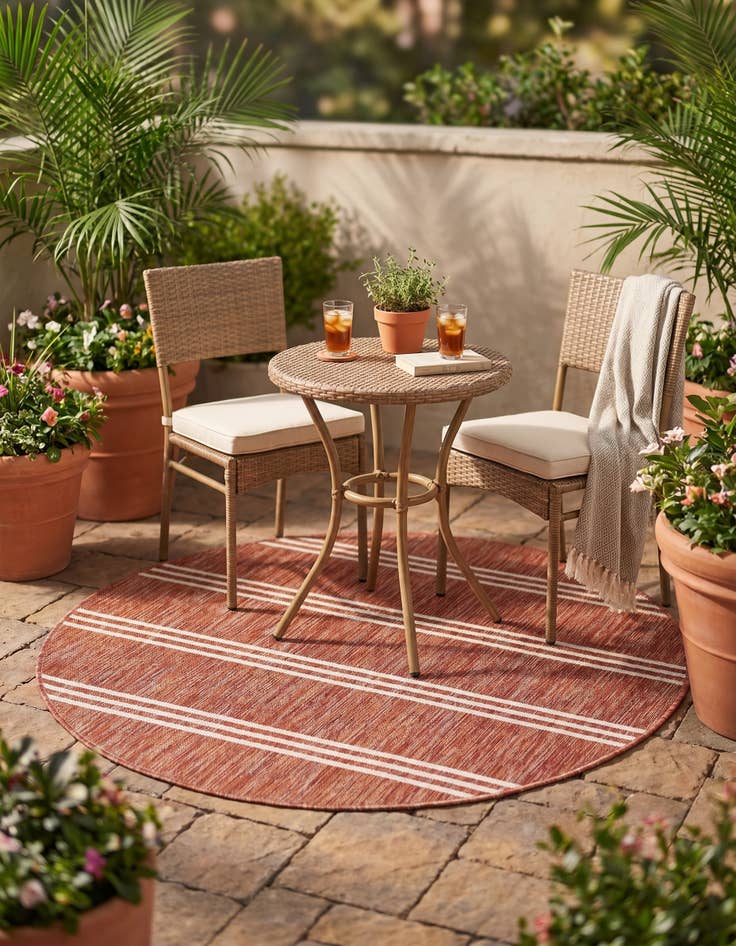 Detail image of 4' x 4' Easy-Clean Jill Zarin Anguilla Indoor / Outdoor Round Rug