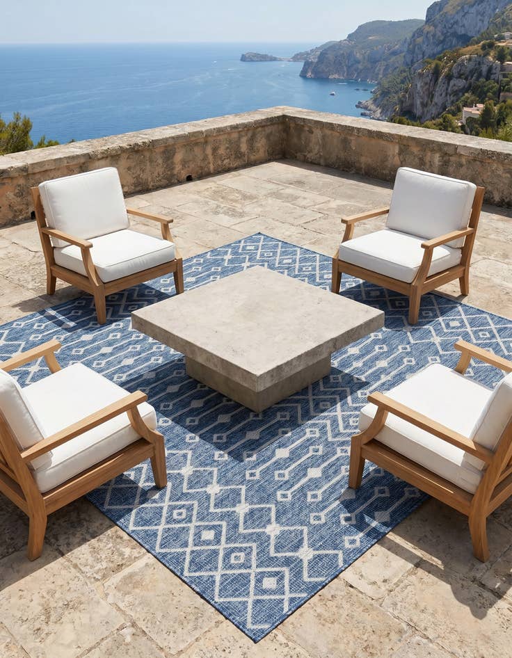 Detail image of 7' 10 x 7' 10 Easy-Clean Lattice Indoor / Outdoor Square Rug